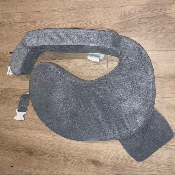 My Brest Friend Nursing Pillow - Picture 2 of 4